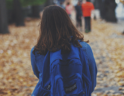 Avoir une babysitter pour la sortie de l'école 2