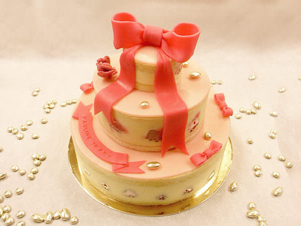 Chalala pink Cake